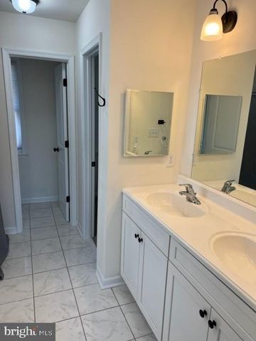 1613 NEEDY RD, Martinsburg, WV 25405