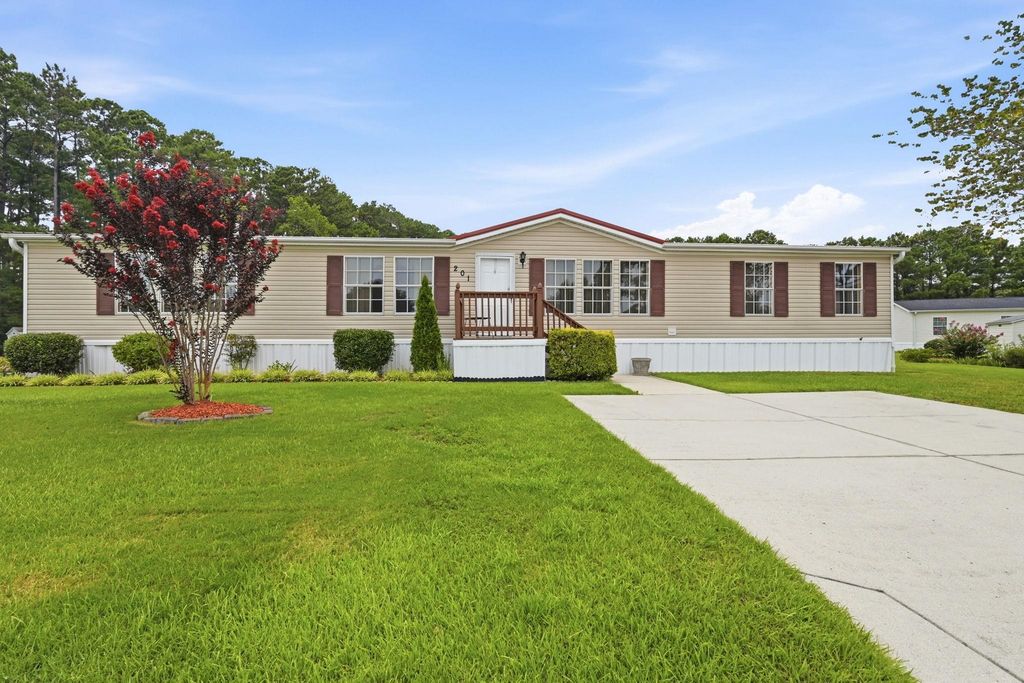 201 Davis Shelley Circle, Myrtle Beach, SC 29588