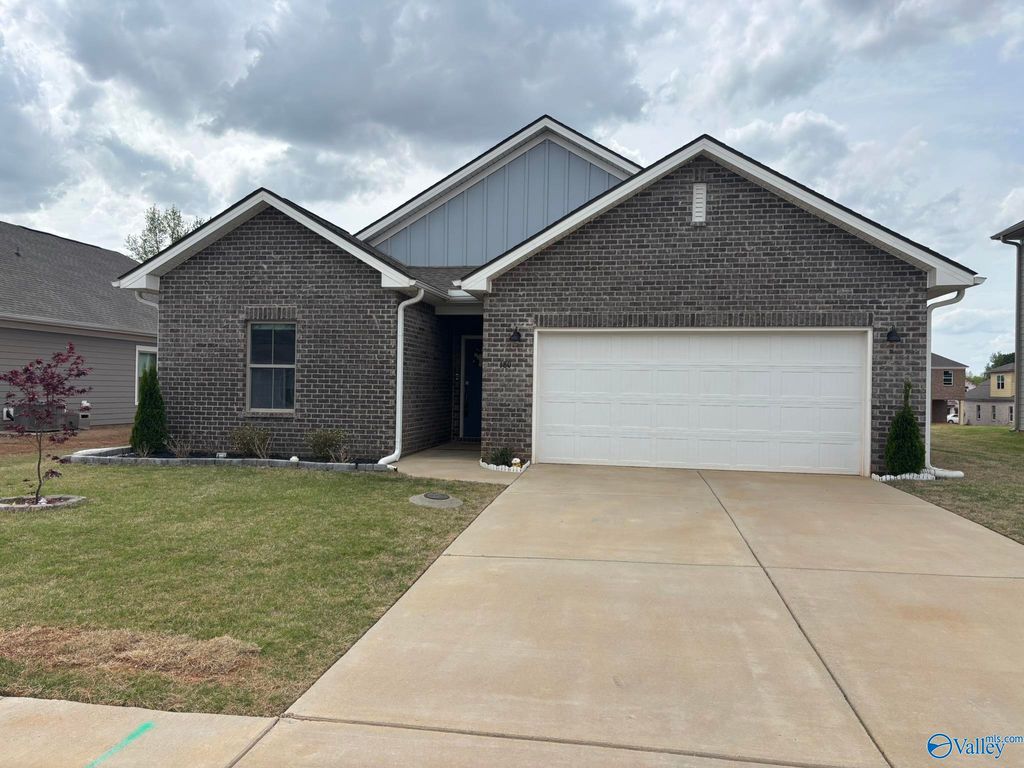 180 Fenwick Place, Harvest, AL 35749