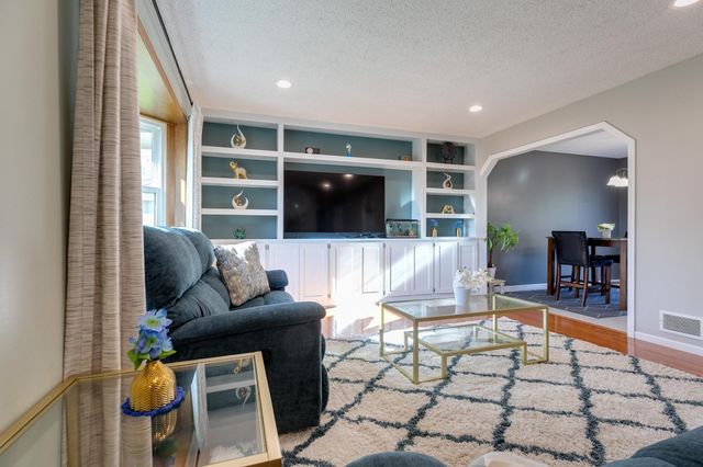 14839 Yakima Street NW, Ramsey, MN 55303