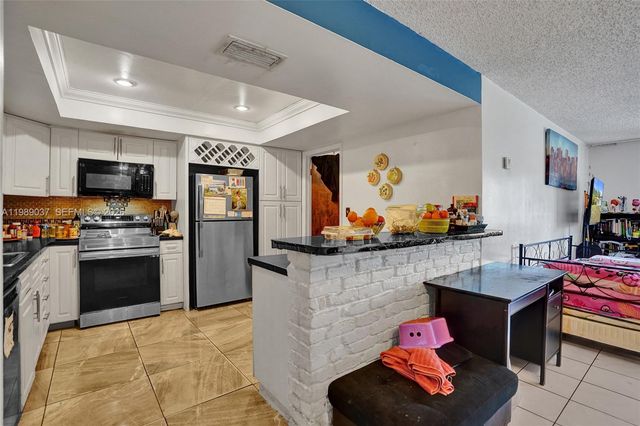 1157 NW 45th Ave, Lauderhill, FL 33313