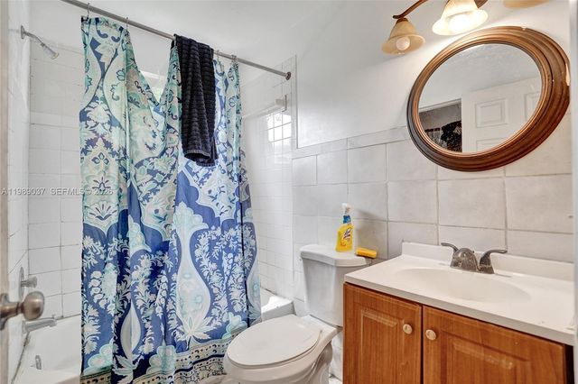 1157 NW 45th Ave, Lauderhill, FL 33313