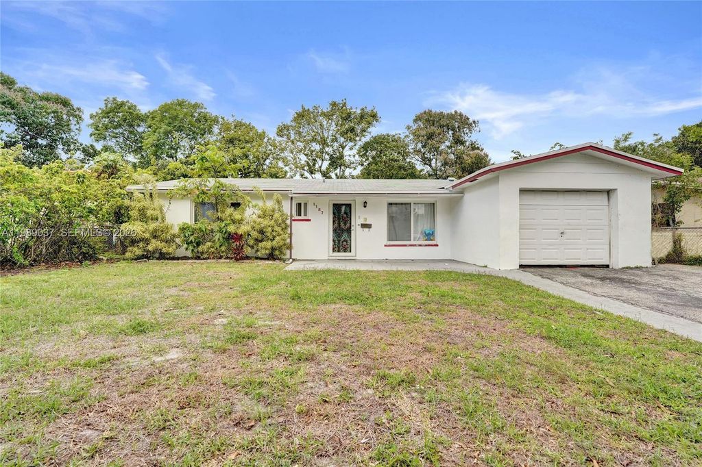 1157 NW 45th Ave, Lauderhill, FL 33313