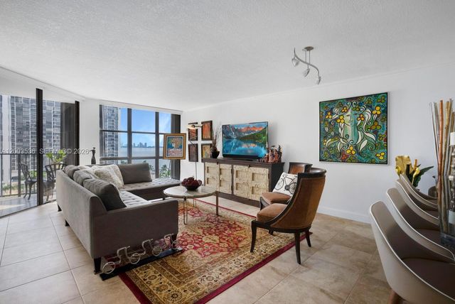 1925 Brickell Ave 1003, Miami, FL 33129