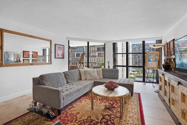 1925 Brickell Ave 1003, Miami, FL 33129