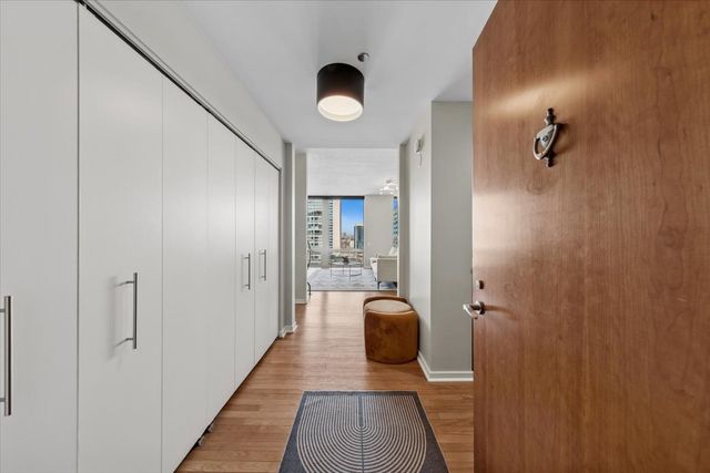 600 N Kingsbury Street 1809, Chicago, IL 60654