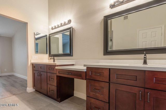 13642 S 42ND Place, Phoenix, AZ 85044