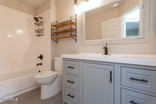 13642 S 42ND Place, Phoenix, AZ 85044