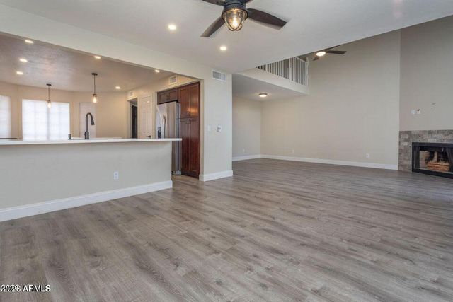 13642 S 42ND Place, Phoenix, AZ 85044