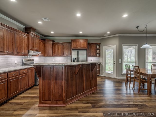 13623 S 18th Street, Jenks, OK 74008