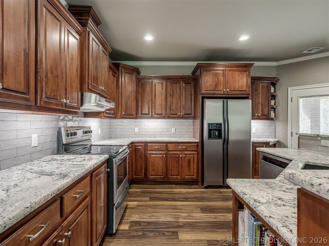 13623 S 18th Street, Jenks, OK 74008