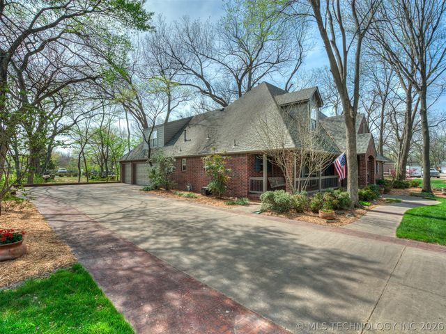 13623 S 18th Street, Jenks, OK 74008