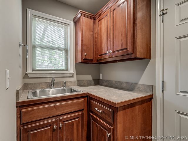 13623 S 18th Street, Jenks, OK 74008