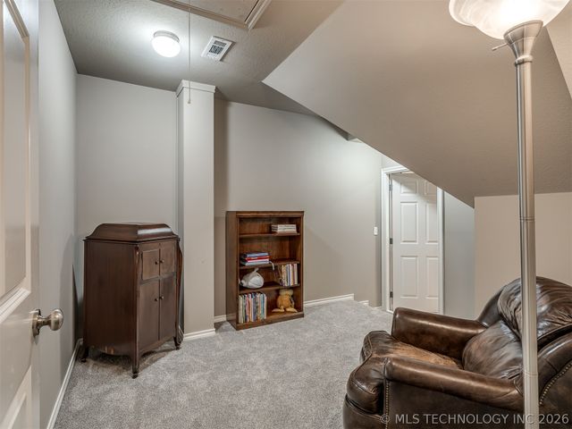 13623 S 18th Street, Jenks, OK 74008