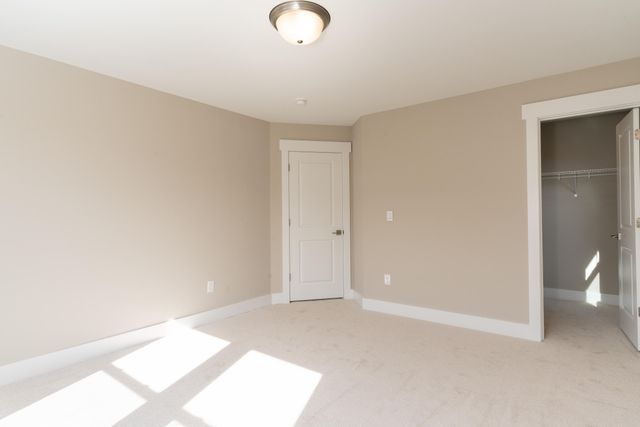 10555 S Brookhurst Lane, Union, KY 41091