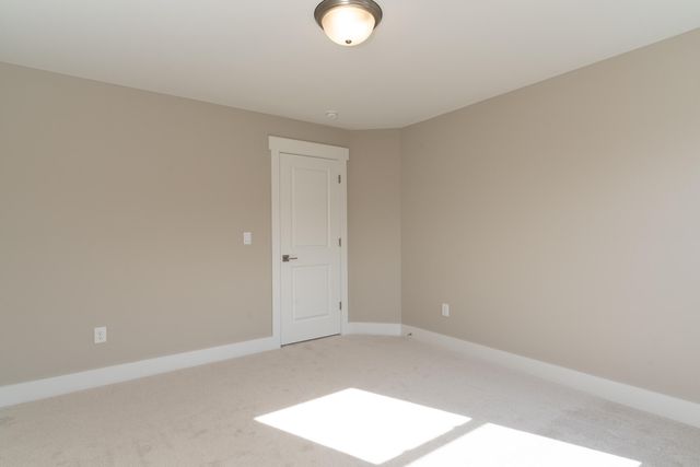 10555 S Brookhurst Lane, Union, KY 41091