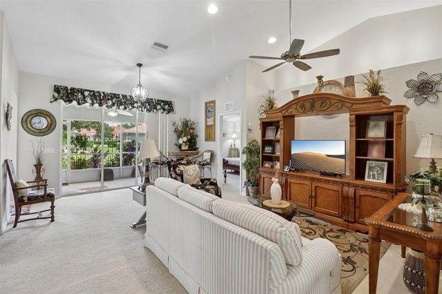 10172 MAINSAIL DRIVE, Oxford, FL 34484