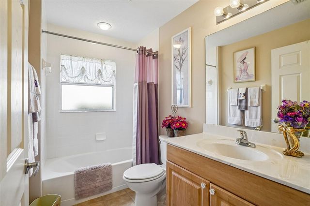 10172 MAINSAIL DRIVE, Oxford, FL 34484