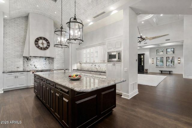 10163 E HUALAPAI Drive, Scottsdale, AZ 85255