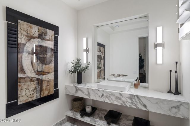 10163 E HUALAPAI Drive, Scottsdale, AZ 85255