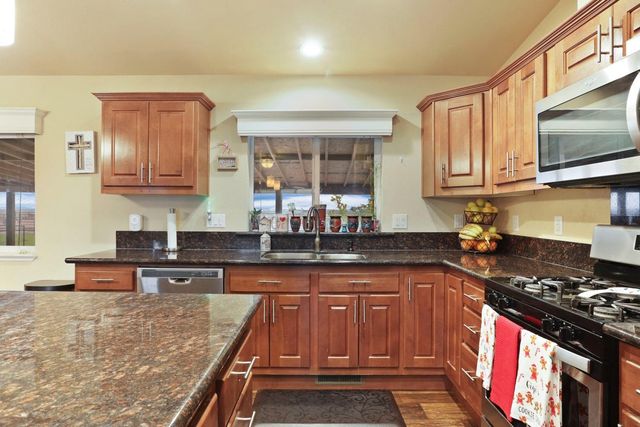 18370 Atkins Rd, Lodi, CA 95240