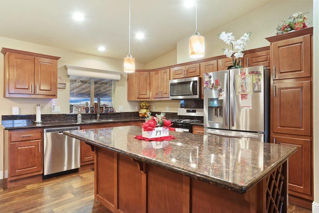 18370 Atkins Rd, Lodi, CA 95240