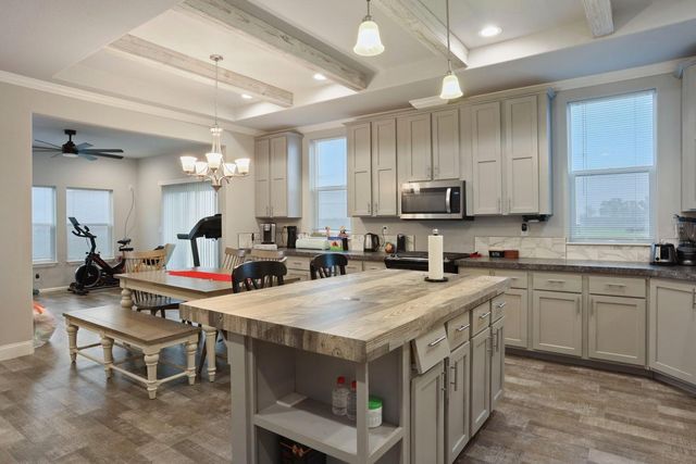 18370 Atkins Rd, Lodi, CA 95240