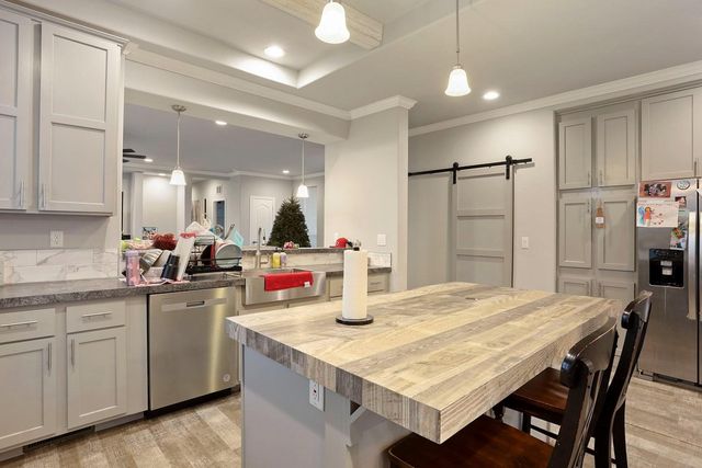 18370 Atkins Rd, Lodi, CA 95240