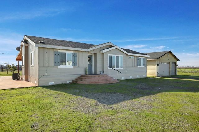 18370 Atkins Rd, Lodi, CA 95240
