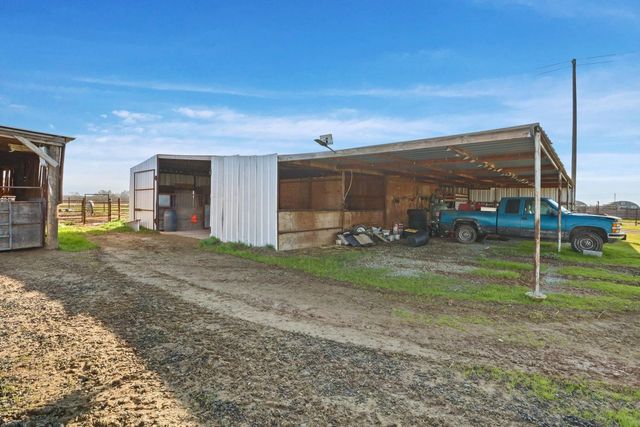 18370 Atkins Rd, Lodi, CA 95240