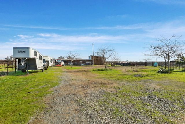 18370 Atkins Rd, Lodi, CA 95240