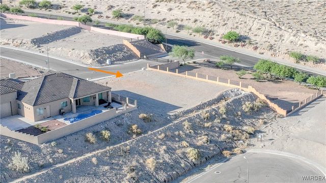 2853 Tuscany Way, Bullhead City, AZ 86429
