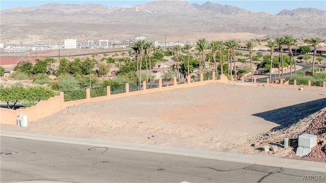 2853 Tuscany Way, Bullhead City, AZ 86429