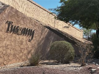 2853 Tuscany Way, Bullhead City, AZ 86429