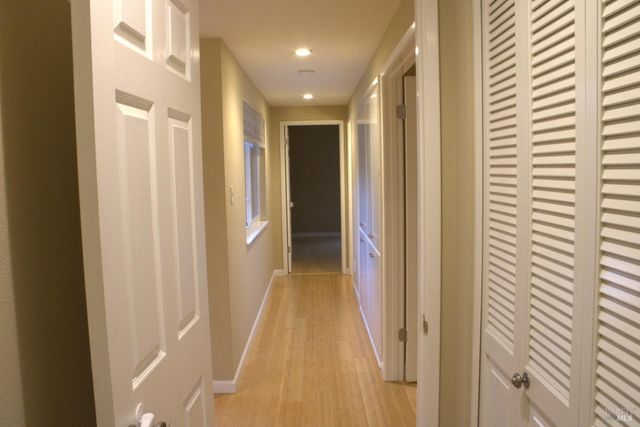 319 Belhaven Cir, Santa Rosa, CA 95409