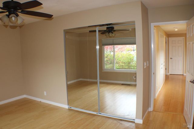 319 Belhaven Cir, Santa Rosa, CA 95409