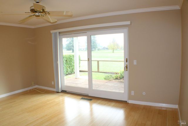 319 Belhaven Cir, Santa Rosa, CA 95409