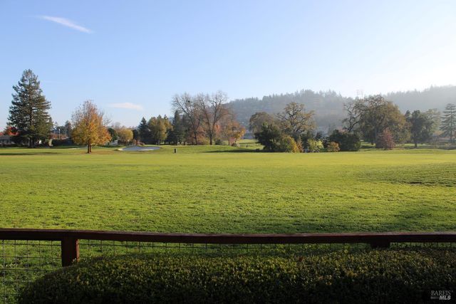 319 Belhaven Cir, Santa Rosa, CA 95409