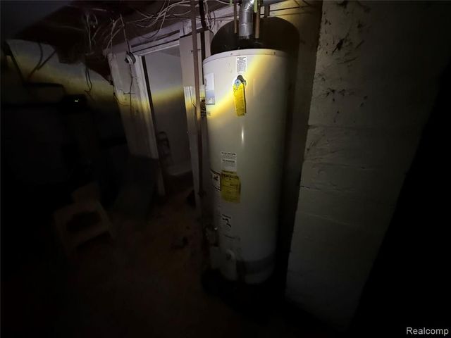 6456 W Court Street, Flint, MI 48532