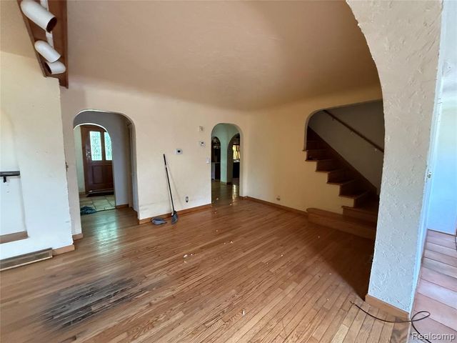 6456 W Court Street, Flint, MI 48532