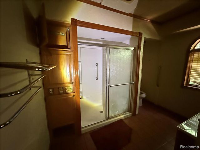 6456 W Court Street, Flint, MI 48532