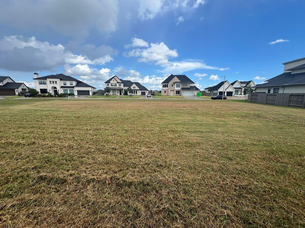 4812 Lost Creek Lane, League City, TX 77573