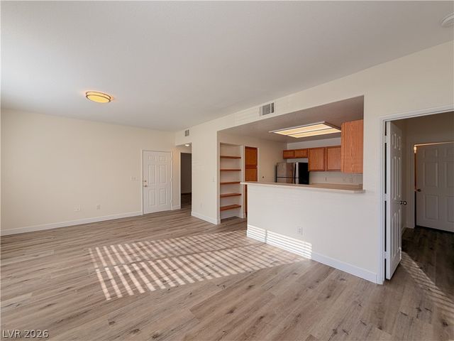 9580 West Reno Avenue 124, Las Vegas, NV 89148