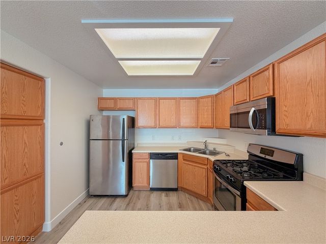9580 West Reno Avenue 124, Las Vegas, NV 89148