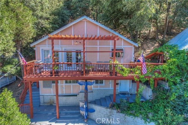 24288 Zurich Drive, Crestline, CA 92325