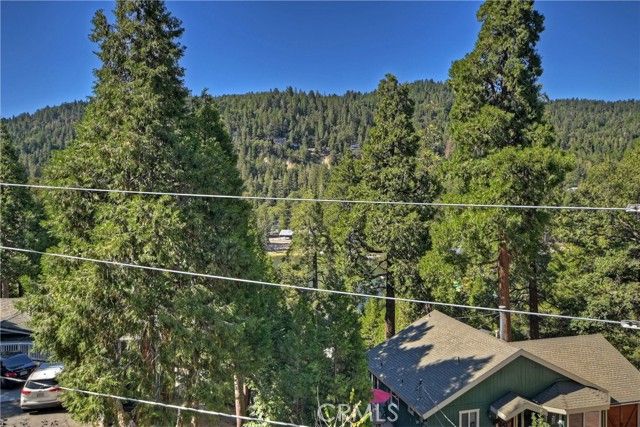 24288 Zurich Drive, Crestline, CA 92325