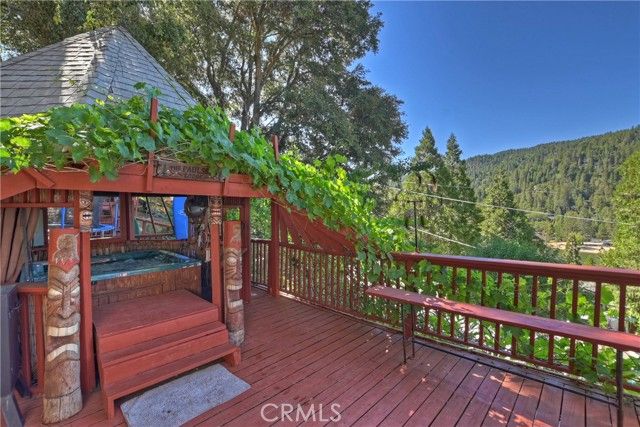 24288 Zurich Drive, Crestline, CA 92325