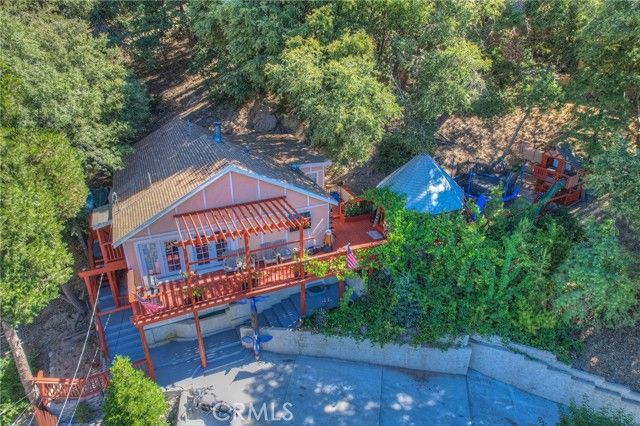 24288 Zurich Drive, Crestline, CA 92325