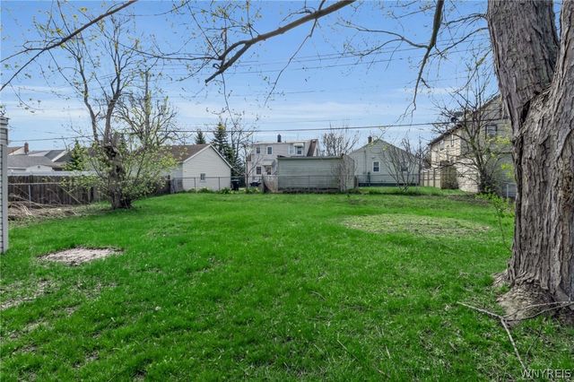 33 Tussing Lane, Tonawanda, NY 14150