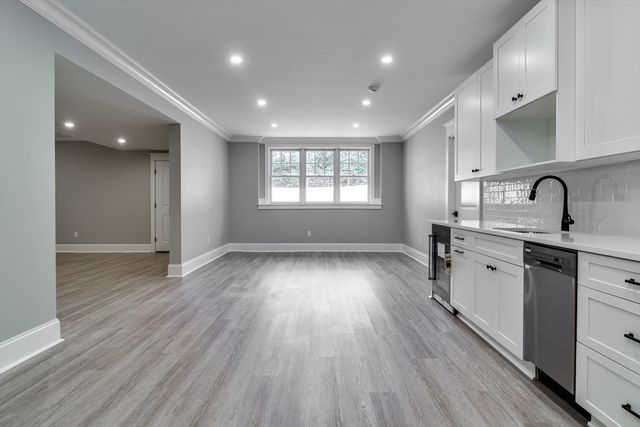 93 Walpole Street, Dover, MA 02030